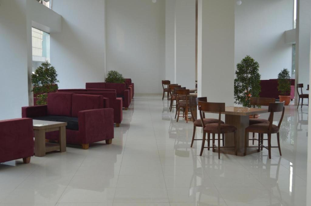Win Grand Hotel بيكاسي المظهر الخارجي الصورة